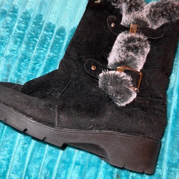 black fur boots - Picture 1 of 8